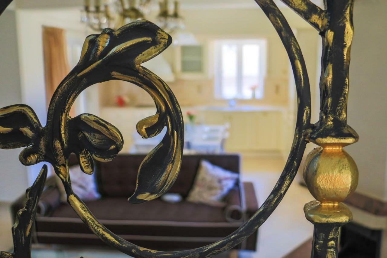 Maison Fleurs Diakopto Esterno foto
