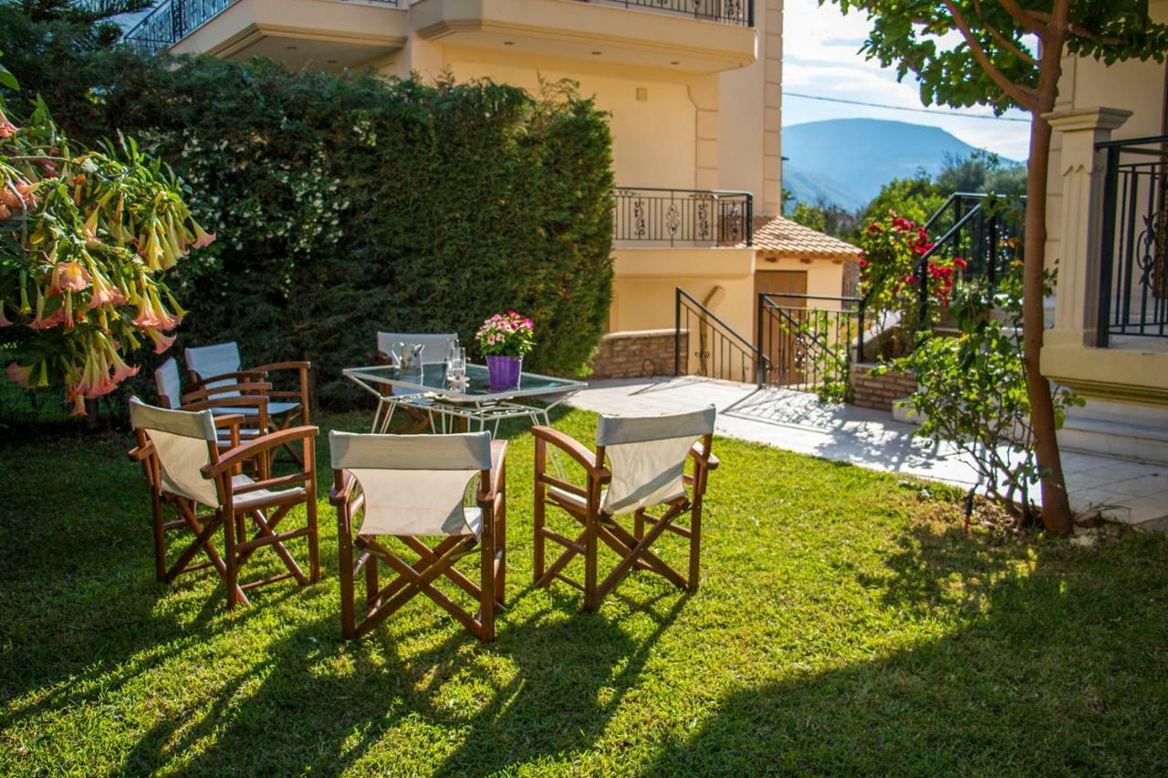 Maison Fleurs Diakopto Esterno foto