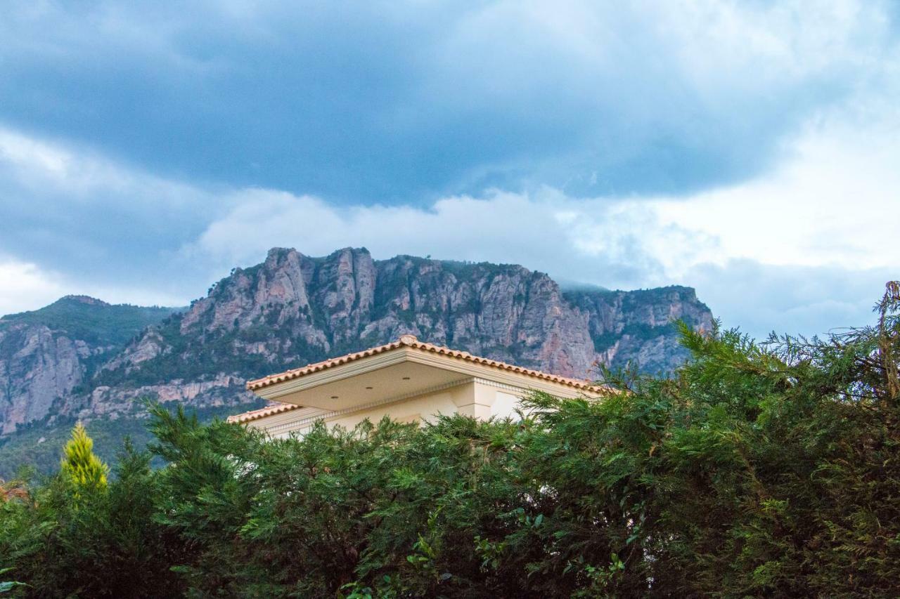 Maison Fleurs Diakopto Esterno foto